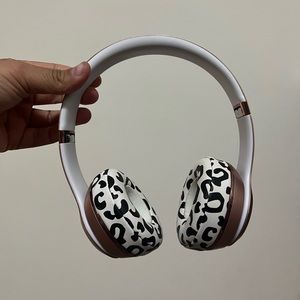 Beat Solo Wireless Headphones